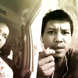Siapa Dia Lyrics And Music By Gan Rose Arranged By Anishaputri smule