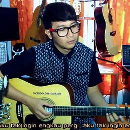 Sukahati Lah On Twitter Bila Kau Dekat Peluk Tubuhku Janjilah Padaku Tetap Setia Aku Tak Ingin Engkau Pergi Aku Tak Ingin Engkau Jauh