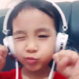 Burung Pipit Yang Kecil Sekolah Minggu Lyrics And Music By